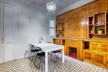 Apartamento Calle Mallorca Aribau Apartment *